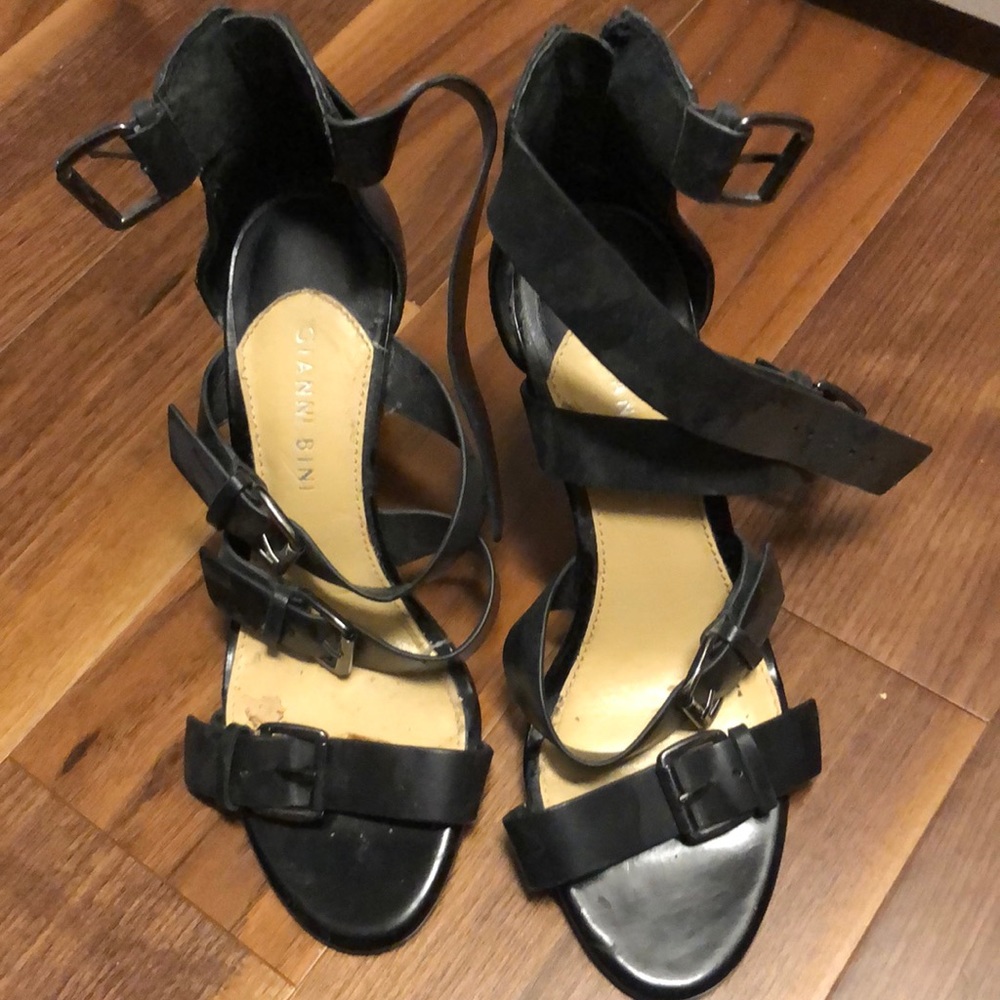Black Gianni Bonni heels